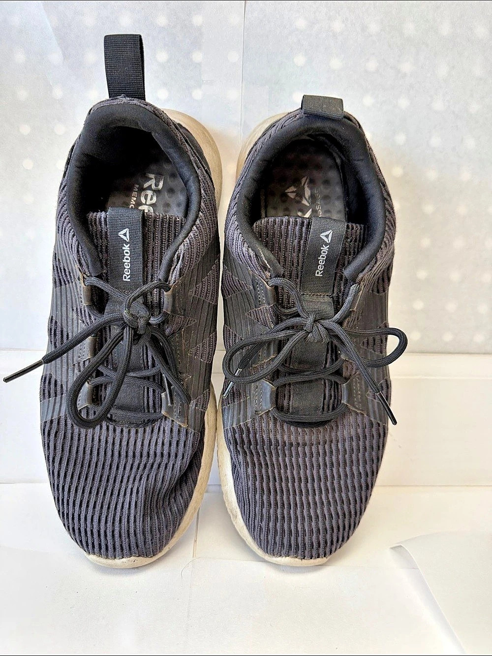 Reebok Women's Sneakers in Black & Gray
